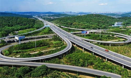 炎陵钢筋套筒应用于高速公路